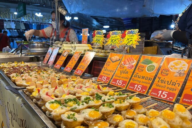 Chiang Mai - Doi Suthep Temple and Street Food Tour - Chiang Mai Gate Night Market and the second meal