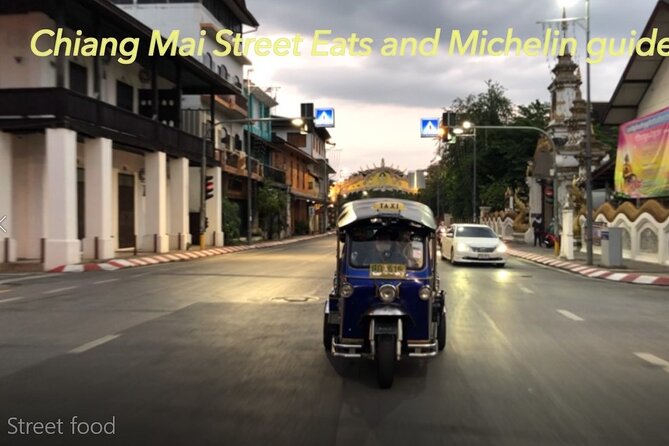 Chiang Mai Street Food Tour by Tuk Tuk with Pick Up - Wat Chedi Luang and the shape of old Chiang Mai