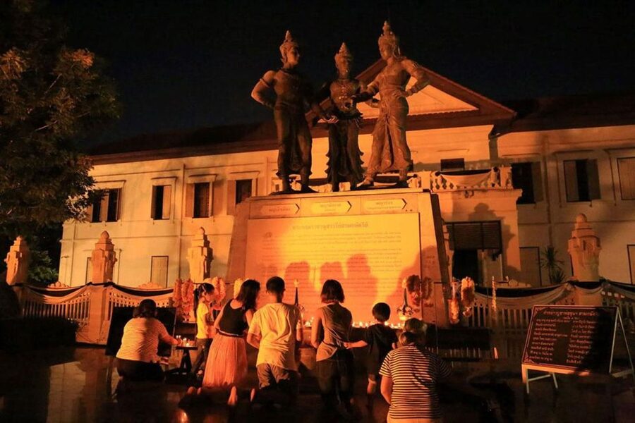 Chiang Mai: Temples and Street Food Night Tour by Tuk Tuk - Final verdict: book it for a first-night introduction
