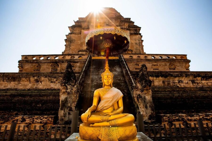 Chiang Mai: Temples and Street Food Night Tour by Tuk Tuk - What the tuk tuk ride adds