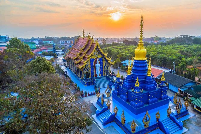 Chiang Rai Food & Night Market Walking Tour with Local Host - An evening that mixes temples and street food