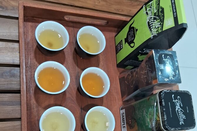 Colombo local Food Tour &City Tour by TukTuk All food Included - Ceylon tea tasting, with more than a souvenir shop