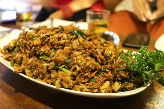 COLOMBO PRIVATE CITY TOUR WITH street food( All inclusive ) - Key points at a glance
