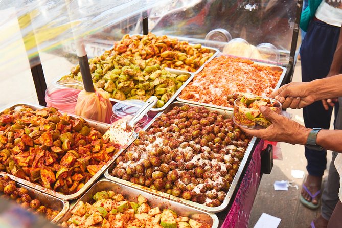 COLOMBO PRIVATE CITY TOUR WITH street food( All inclusive ) - Pettah first, where Colombo gets loud and real
