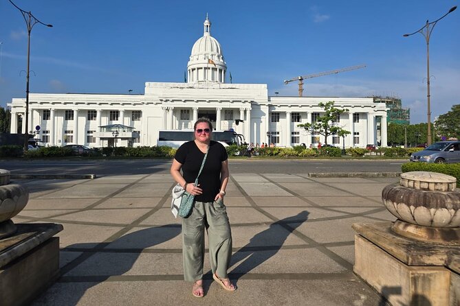 Colombo Tuk Tuk Adventure Explore Food & Culture - Ceylon tea gets a proper tasting stop