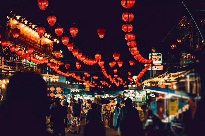 Da Nang By Night: Seafood dinner, night market and cruise trip - Who will enjoy this night tour most?