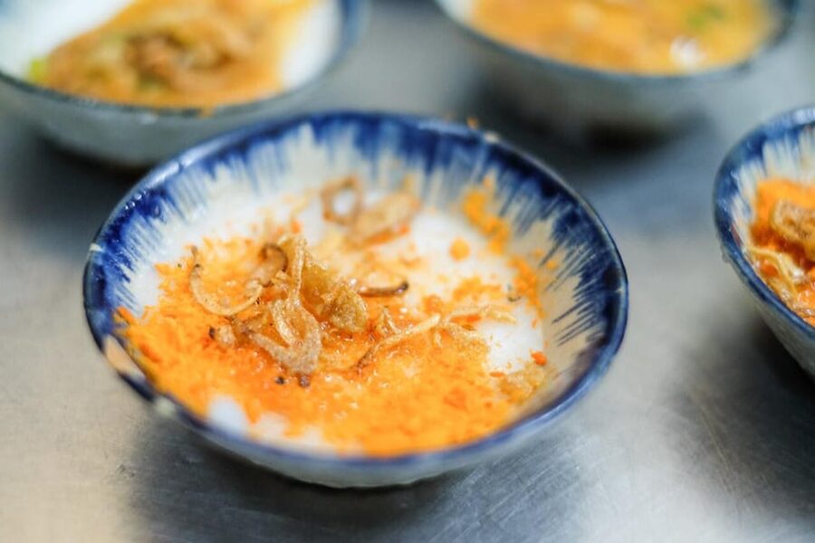 Da Nang: Hidden Street Food By Walking Tour with Local Lady - A third food stop off the main route