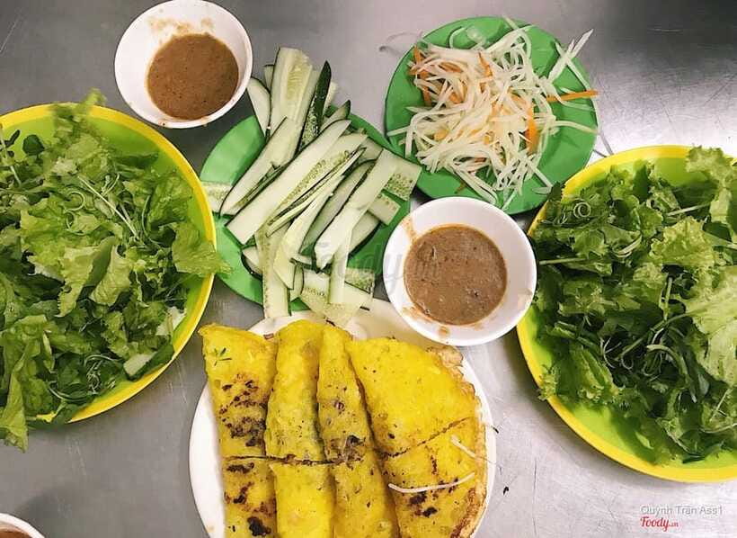 Da Nang street food exploring - Who will enjoy this experience most?