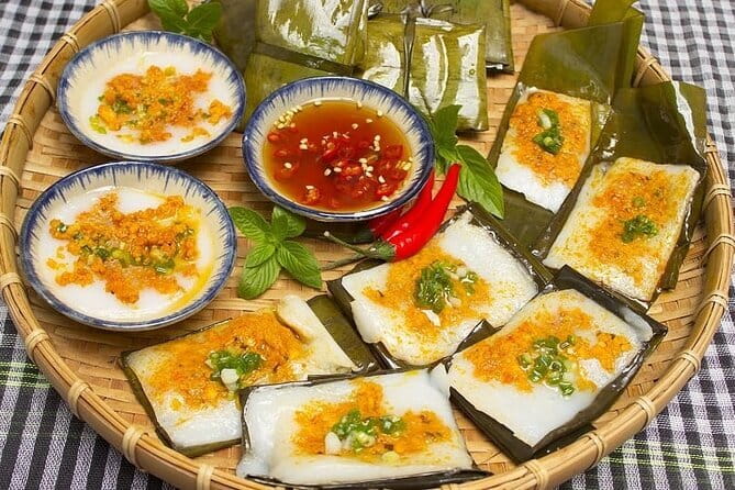 Da Nang Street Food Private Tour With Local Students - Four hours around Da Nang by motorbike