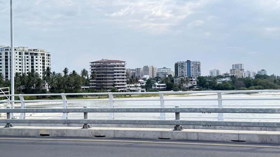 Dar es Salaam: Tuk-Tuk Tour, Street Food & Local Lifestyle - Chapati, mishkaki, and a taste of Swahili street food