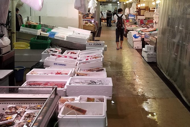 Deep Dive: Osaka Food Markets from Local to Luxurious! - Namba and Dotonbori: Finishing among Osaka’s best-known sights