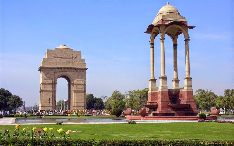 Delhi: Old Delhi City Tour with Tuk Tuk Ride & Street Food - What $12 really buys you