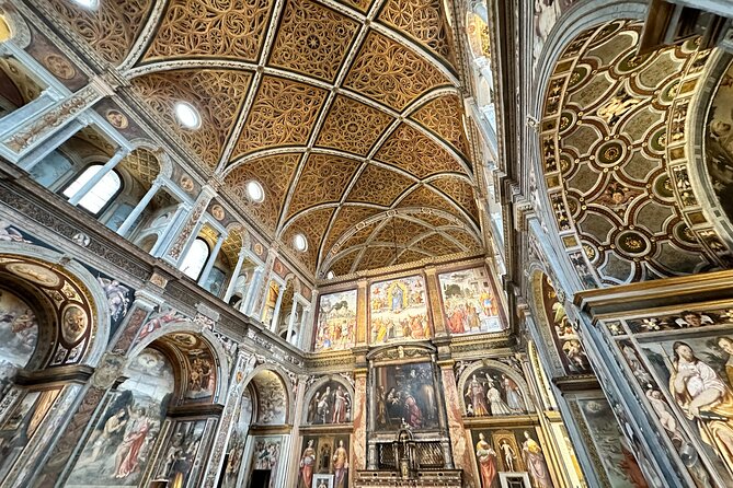 Delicious Milan Street Food Tour Tasting and Sightseeing with Local Guide - Sforza Castle provides the grand finish