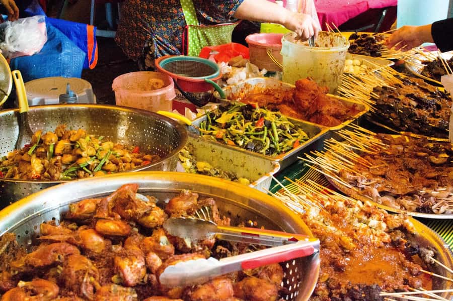 Denpasar: Night Street Food Walking Tour - Stop five: Martabak, Jaja Bali, and tropical fruit