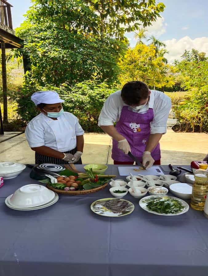 Dinner from cooking class & enjoy local night market - Four Thai dishes that become your dinner