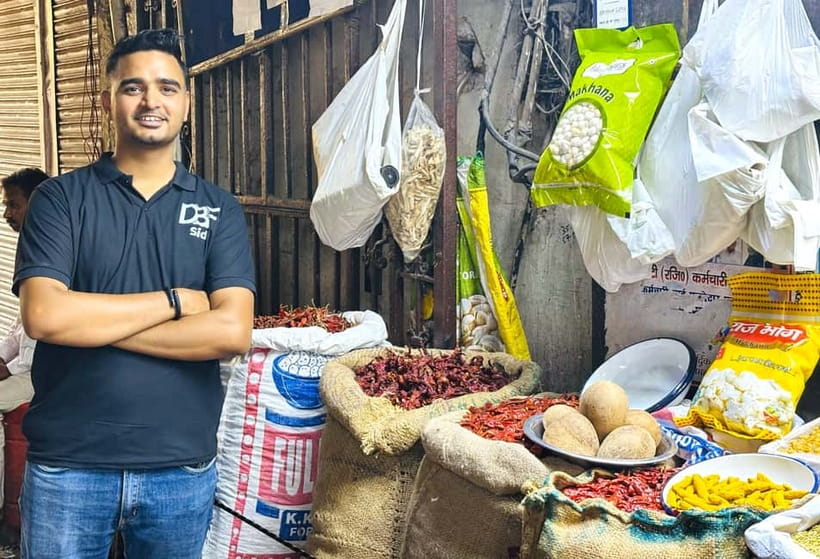 Discover Old & New Delhi: Private Tour with Street Food - Starting with Qutb Minar and Delhi’s oldest layers