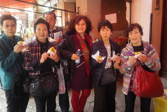 DISCOVER THE SECRET OF PALERMO Walking Tour Combining Art and best street food - Why this Palermo walk works well as a first look