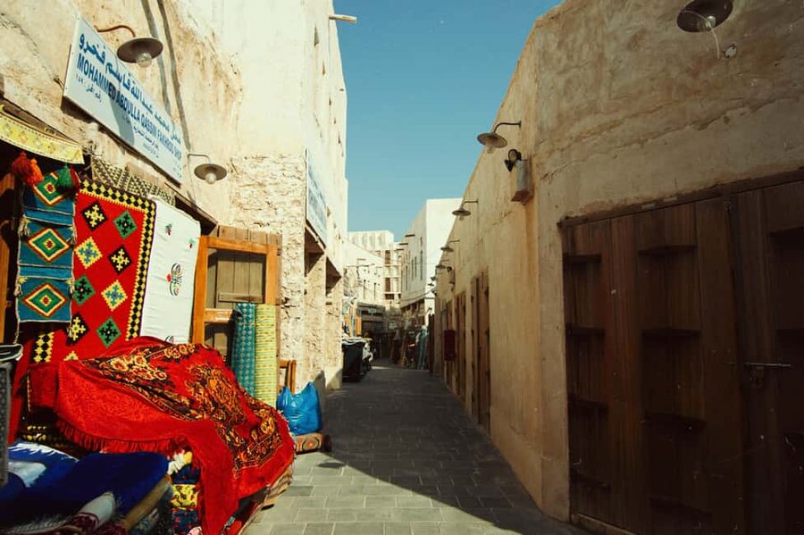 Doha: Souq Waqif, Dhow Harbour, and Street Food Walking Tour - Who should book this experience