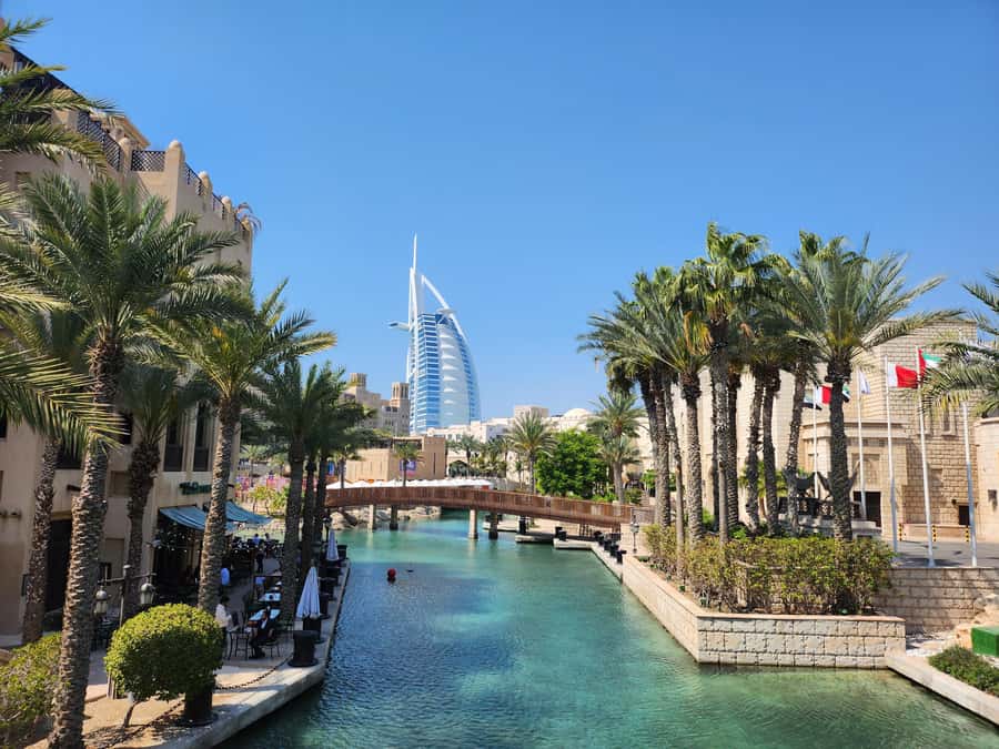 Dubai: City Highlights Tour with Blue Mosque & Street Food - A fast way to understand Dubai