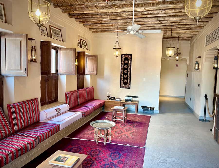 Dubai.Discover Old town,Markets,street food,Abra &Museums - Crossing the creek by abra