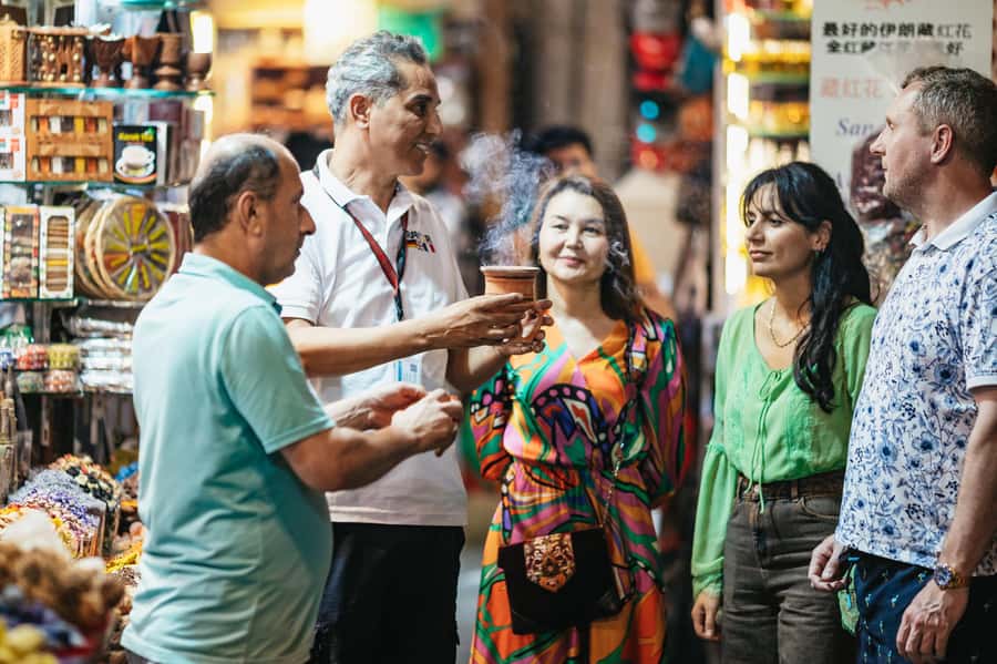 Dubai: Half-Day Street Food Tour - Spices, produce, and Dubai dates