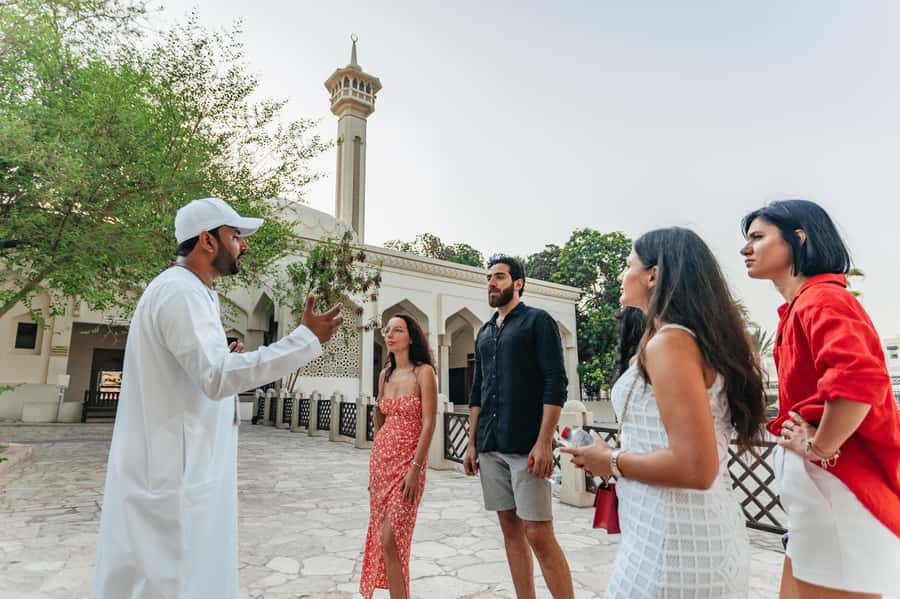 Dubai: Old Town, Souks, Street Food, Guided Tour & Abra Ride - Timing, comfort, and practical limits