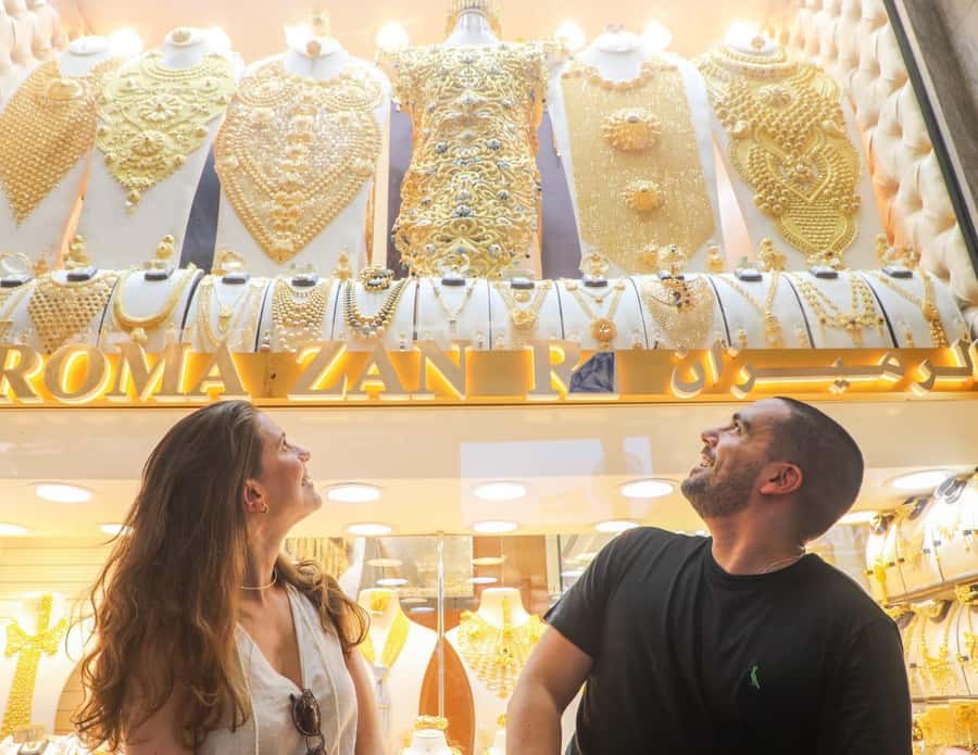 Dubai: Old Town Walking Tour with Abra Cruise & Street Food - Why old Dubai is worth your evening
