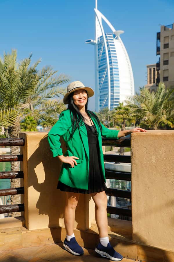Dubai Private Top Attractions, Premium Vehicle & Street Food - Souk Madinat and the modern Arabian style