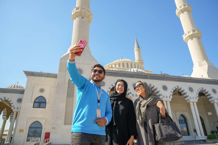 Dubai Top Highlights: Frame Entry, Souks, Abra & Street Food - Key points at a glance