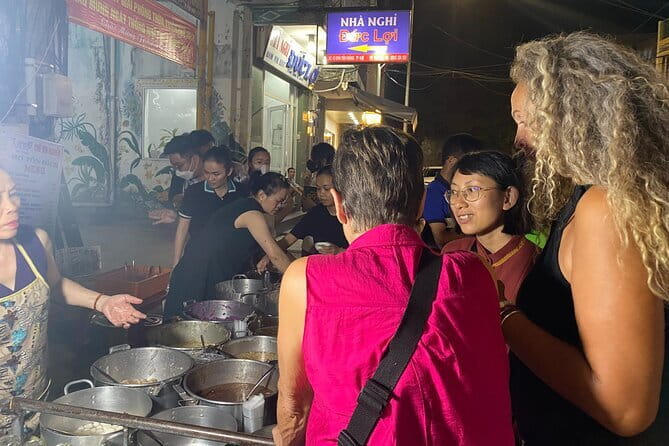 E biking Night Street Food Tour with Local Guide - Starting with Beo, Nam, and Loc cakes