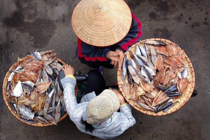 Eat Like a Local: Hanoi Street Food Adventure - Banh cuon and the Old Quarter lanes