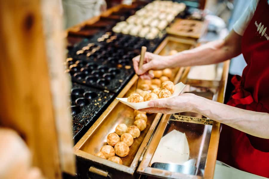 Eat Like a Local in Osaka – Private Custom Street Food Tour - How the tour can vary from one host to another