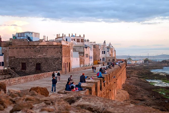 Essaouira Guided Tour: 3 on 1 - Nightlife tour, Live like a local & Street food - What this Essaouira tour is trying to do