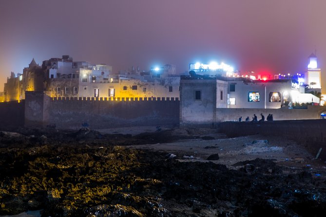 Essaouira Guided Tour: 3 on 1 - Nightlife tour, Live like a local & Street food - Buying fish at the market