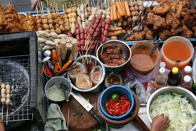 Famous Thai Street Food Tasting Experience! - Ratchada Train Night Market: a lively first plate