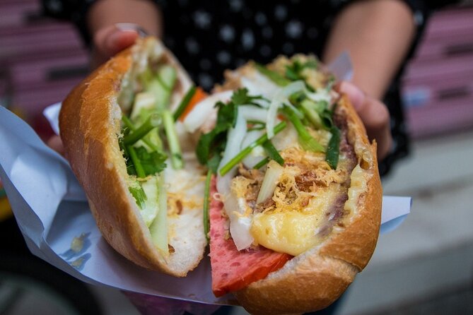 Female Rider | Street Food & Sightseeing By Motorbike - Cholon: Ho Chi Minh City’s Chinatown