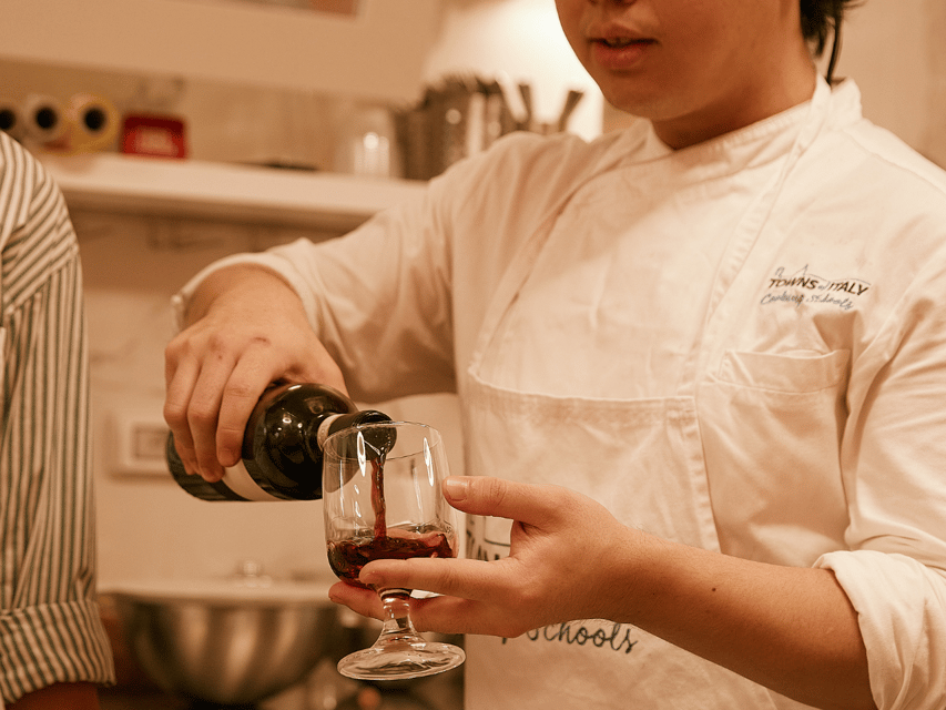 Florence: Cooking Class with Local Food Market Tour - Who should choose the longer class?