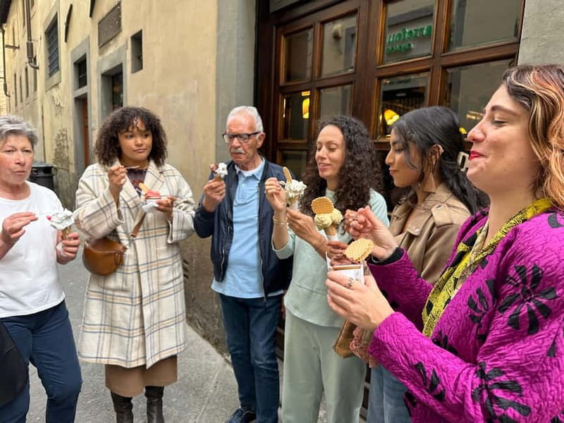 Florence: Street Food Tour with Wine & Local Guide - Homemade pasta, coccoli and other substantial stops
