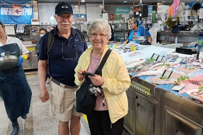 Food Market Shopping and Cooking Workshop in A Coruña - Finishing with Santiago cake and regional drinks