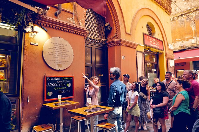 Food markets tour with a local! - Who should book this Bologna food tour?