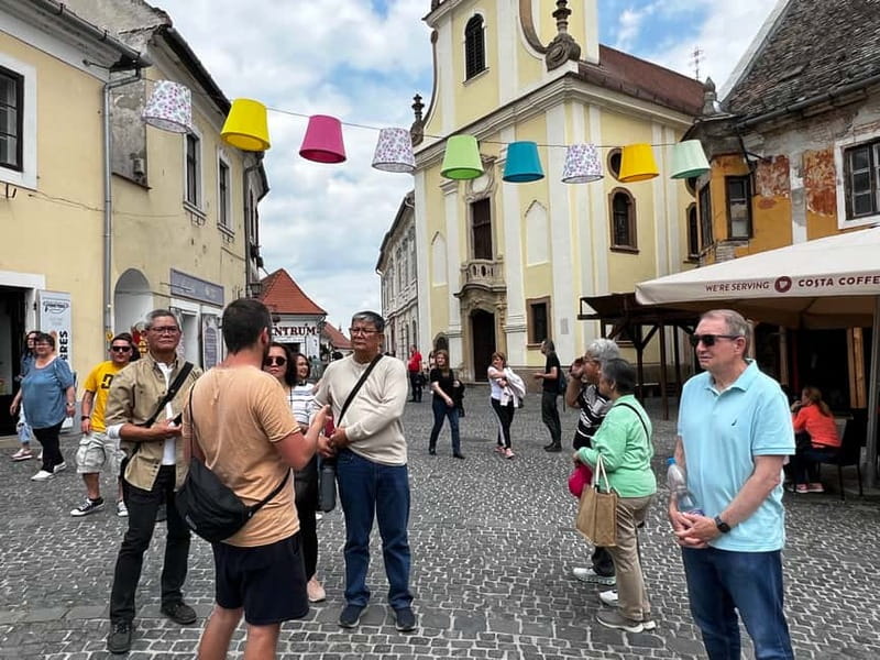 From Budapest: Szentendre Day Trip with Street Food - Szentendre’s galleries, studios, and working artists