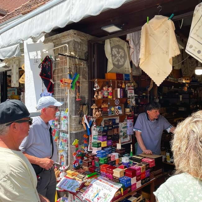 From Budapest: Szentendre Day Trip with Street Food - Meeting at Batthyány tér and taking the train