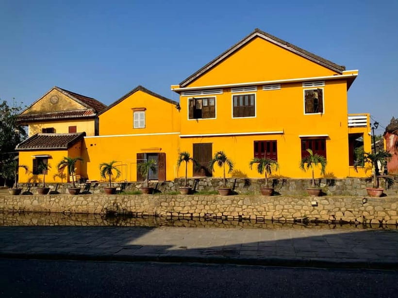From Da Nang: Hoi An Old Town Tour, Night Market & Boat Ride - Folk art inside the Museum of Folklore