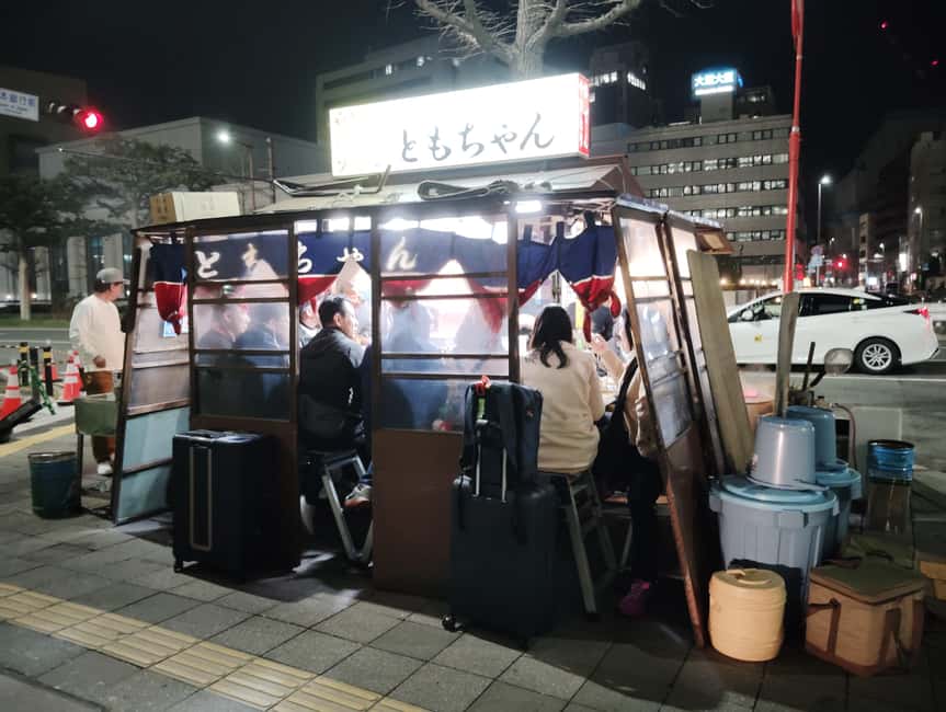 Fukuoka: Nakasu Food Stall Private Guided Tour with Tastings - Weather, opening hours, and the early start