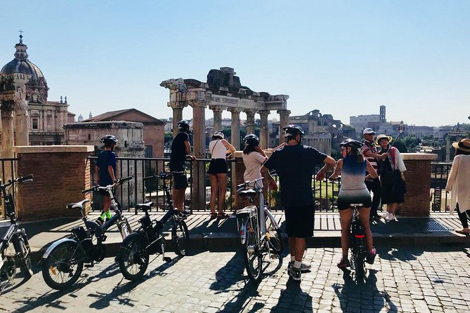 Gems of Rome: Small group E-bike tour with street food stops - Trastevere and the food question