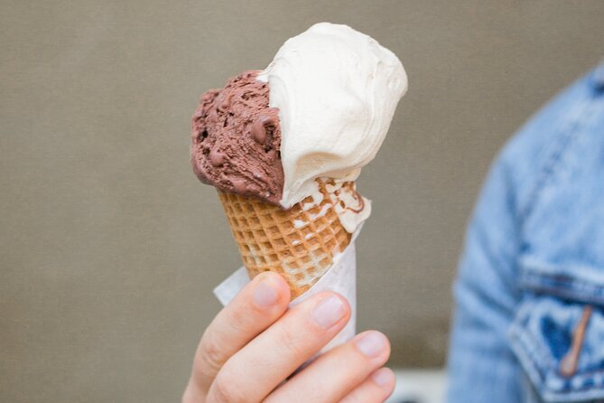 Genoa Street Food Tour with a Local Guide - Finishing with artisan ice cream