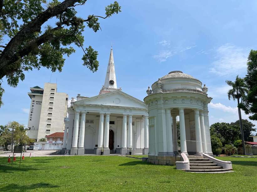 George Town: Heritage Walking Tour with Street Food Tasting - Lebuh Armenian, shophouses, and George Town’s street life