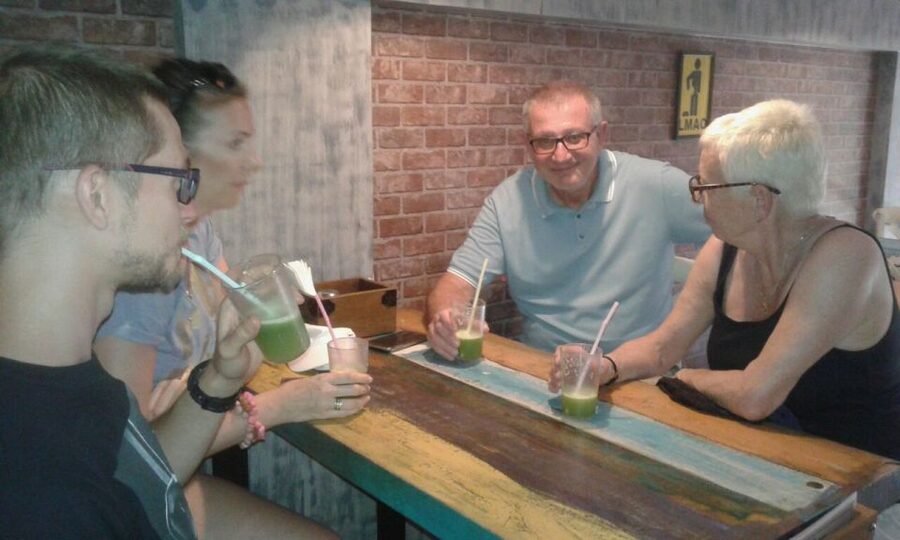 Goa Street Food Crawl: Authentic Food Tasting Experience - Learning how Goa eats