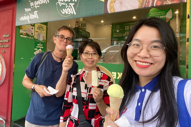 (Group/Individual) HANOI STREET FOOD TOUR - Egg Coffee, Fresh Fruit, and the Sweet Finish