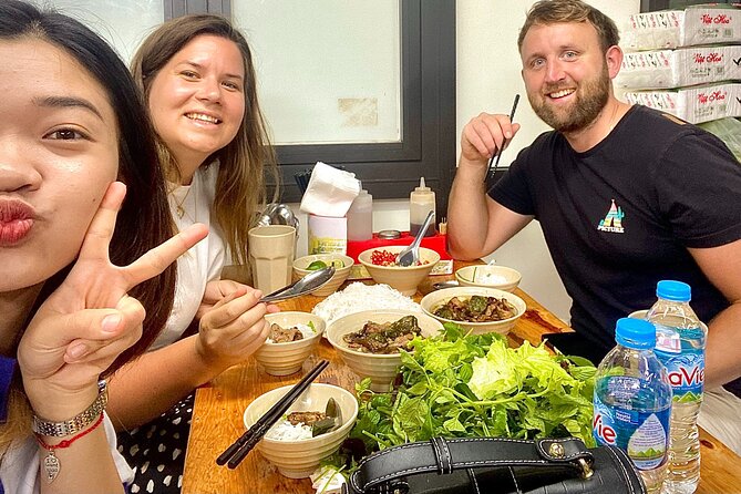 (Group/Individual) HANOI STREET FOOD TOUR - Walking the Old Quarter for Bun Cha and Banh Cuon